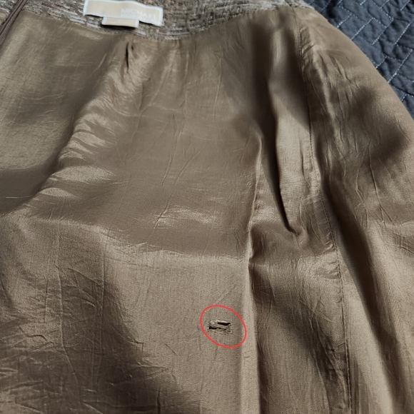 MICHAEL MICHAEL KORS Taupe/ Metallic Gold Mini Textured Skirt Size Petite 8 - Picture 16 of 16